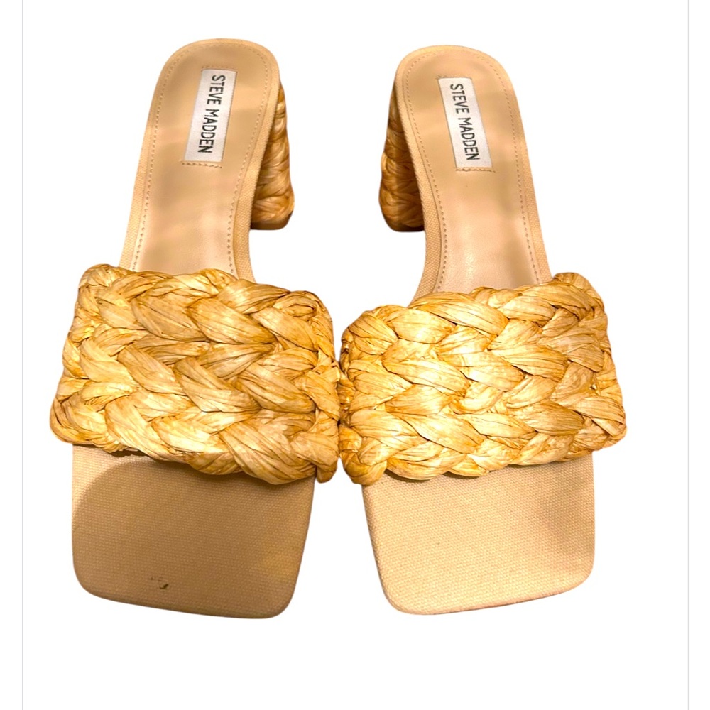 NWOT steve Madden raffia heel